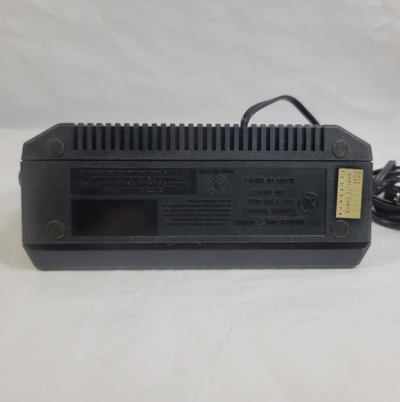 GE 7-4648A AM/FM Alarm Clock Radio 2 Wake settings - classic style green numbers - Picture 4 of 5